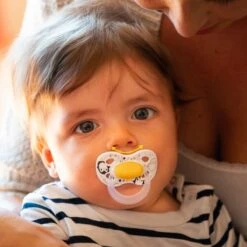 Medela Baby Fopspeen Original Hoge Acceptatie Orthdontisch Ergonomische Vorm - Turquoise Blauw - 18+ Maanden - 2 Stuks 25 Medela Baby Fopspeen Original Hoge Acceptatie Orthdontisch Ergonomische Vorm - Turquoise Blauw - 18+ Maanden - 2 Stuks -Jollein Baby Verkoopwinkel 1200x1200 385