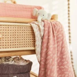Jollein Badcape Meadow 75x75cm - Rosewood -Jollein Baby Verkoopwinkel 1200x1200 80
