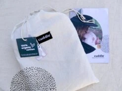 Cuddie Baby Draagdoek - Premium Organic Baby Draagdoek Gemaakt Van Bio Katoen - Newborns Tot 15 Kg - Baby Cadeau - Met Wenskaart - Sand -Jollein Baby Verkoopwinkel 1200x901 1