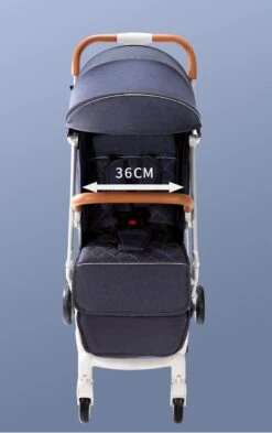 WOOSH New Buggy - Zwart - One Hand Folding - 3 Slaapstanden - Wandelwagen Tot 25 Kg - Regenhoes - Bekerhouder - Muggennet -Jollein Baby Verkoopwinkel 754x1200