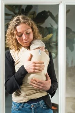 Cuddie Baby Draagdoek - Premium Organic Baby Draagdoek Gemaakt Van Bio Katoen - Newborns Tot 15 Kg - Baby Cadeau - Met Wenskaart - Sand -Jollein Baby Verkoopwinkel 799x1200 10