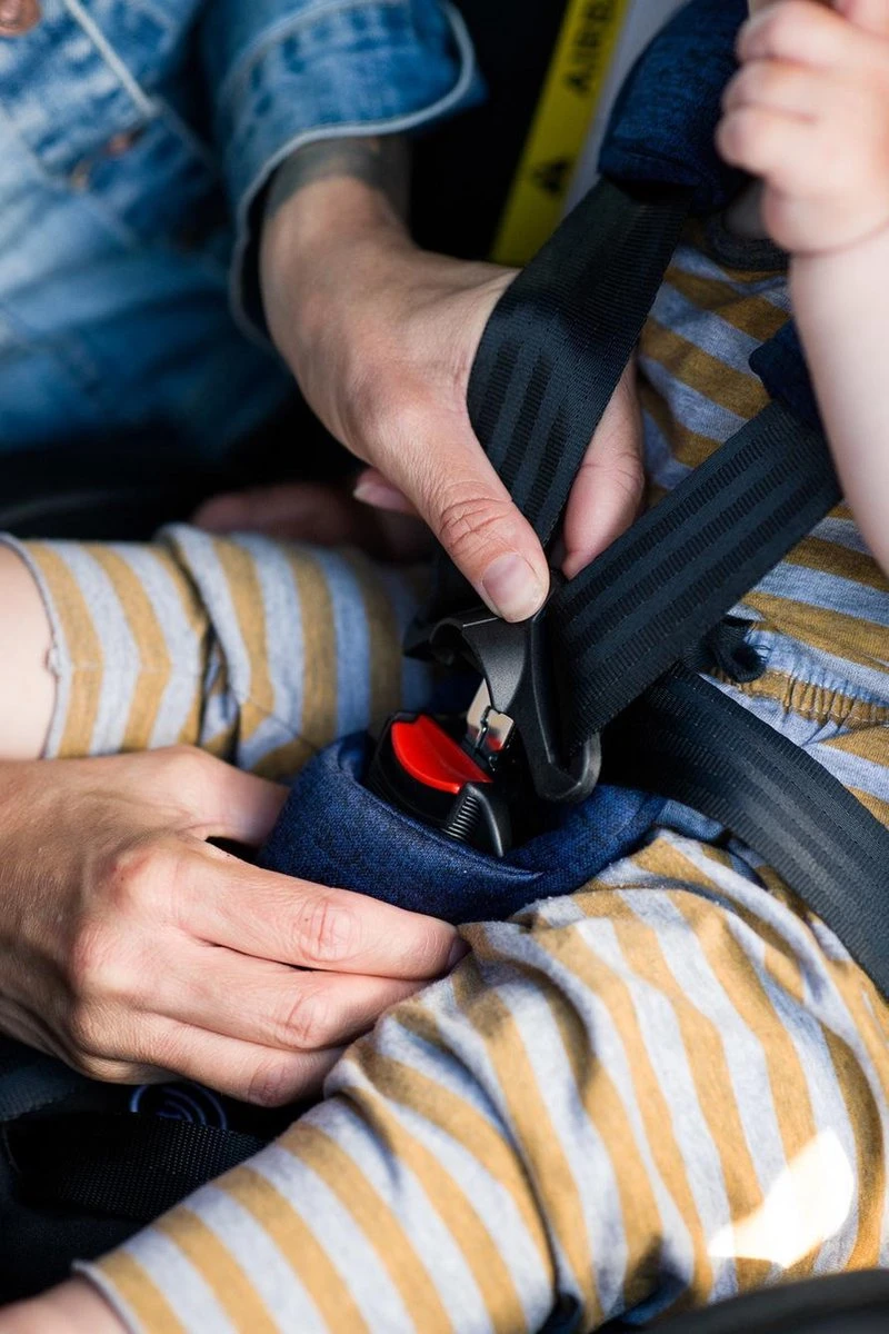 MUNDO 0-36 KG ISOFIX - 360 Graden Draaibaar Zwart 15 MUNDO 0-36 KG ISOFIX - 360 Graden Draaibaar Zwart - Afbeelding 15