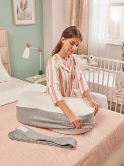 Mio Amore - Reflux Baby Matras - Relax Kussen - Voedingsmatras -Jollein Baby Verkoopwinkel 900x1200 1