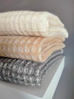 Wiegdeken Wol - Pure Baby Love - Wafel Off White -Jollein Baby Verkoopwinkel 900x1200 2